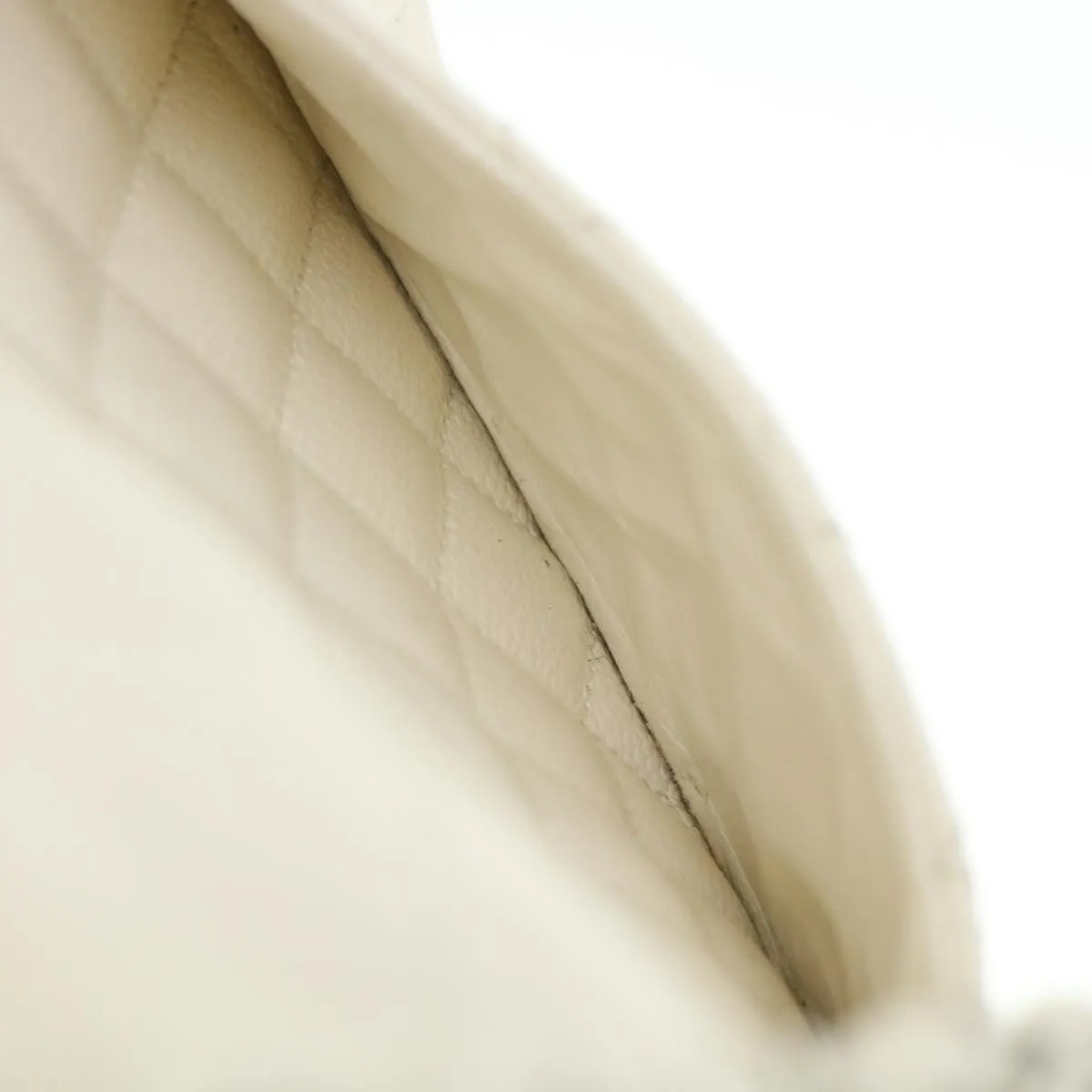 Chanel cream Leather Timeless shoulder bag