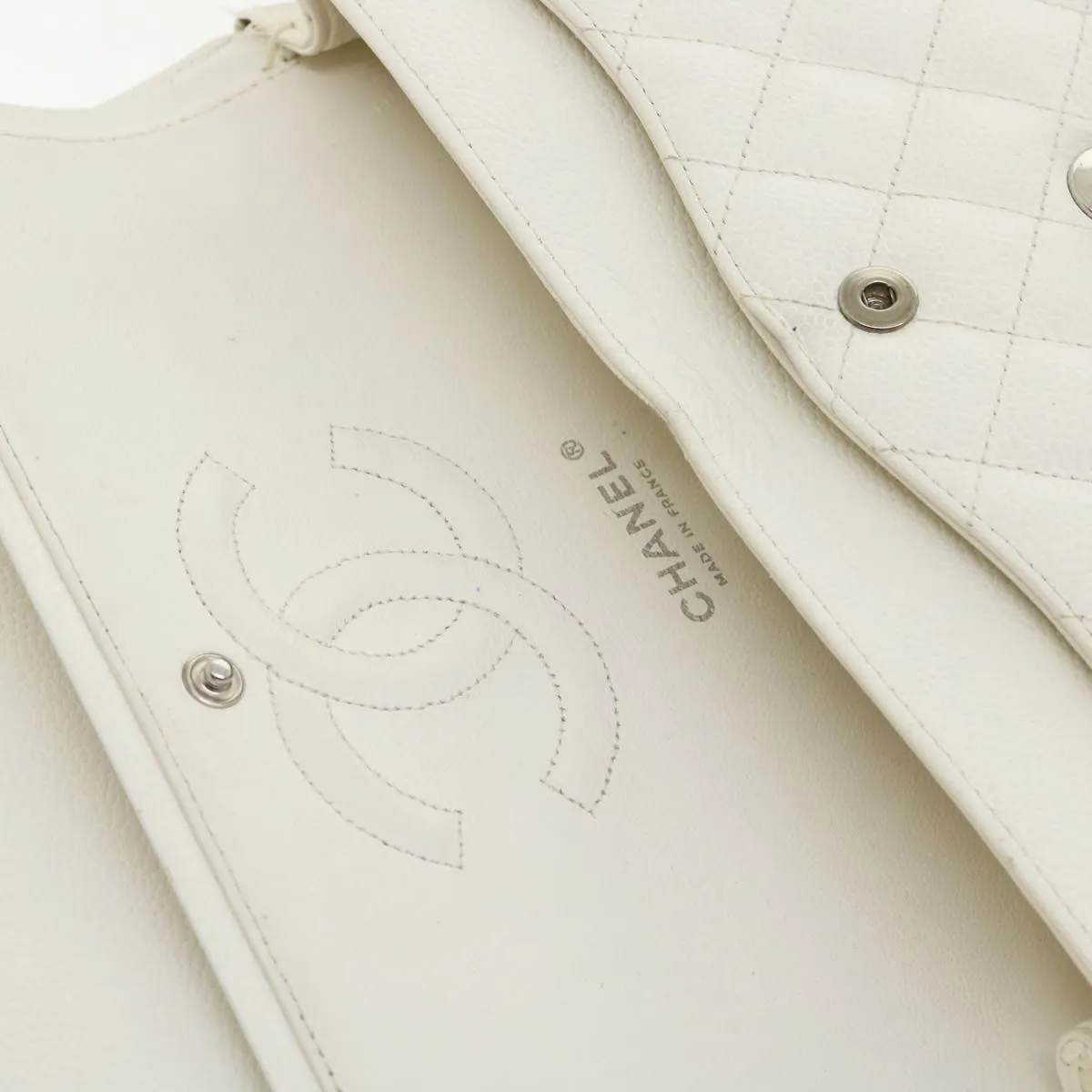 Chanel cream Leather Timeless shoulder bag