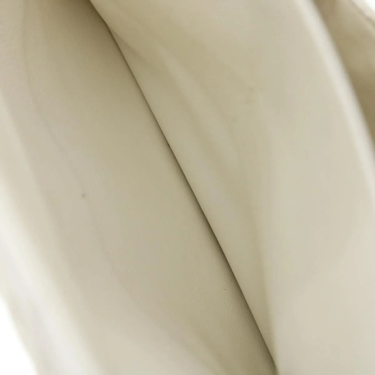Chanel cream Leather Timeless shoulder bag